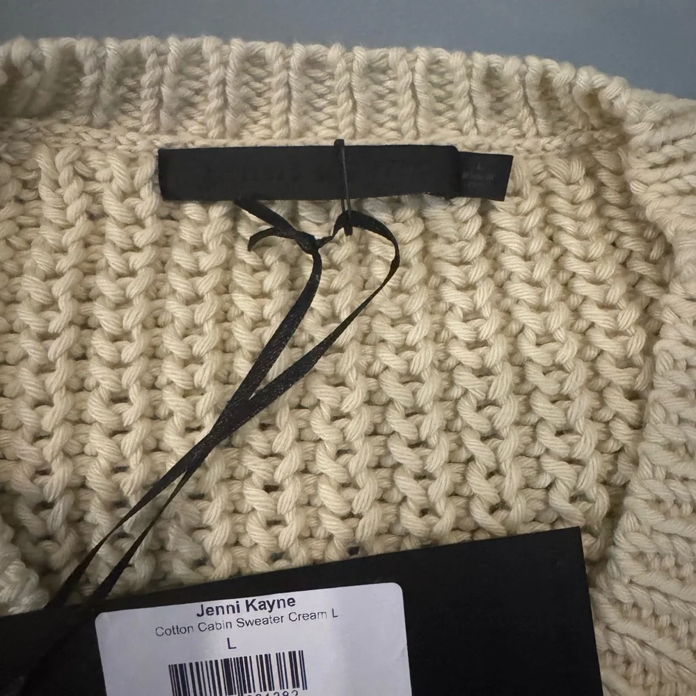Jenni Kayne Cream Cotton Cabin V-Neck Sweater - Picture 3 of 7
